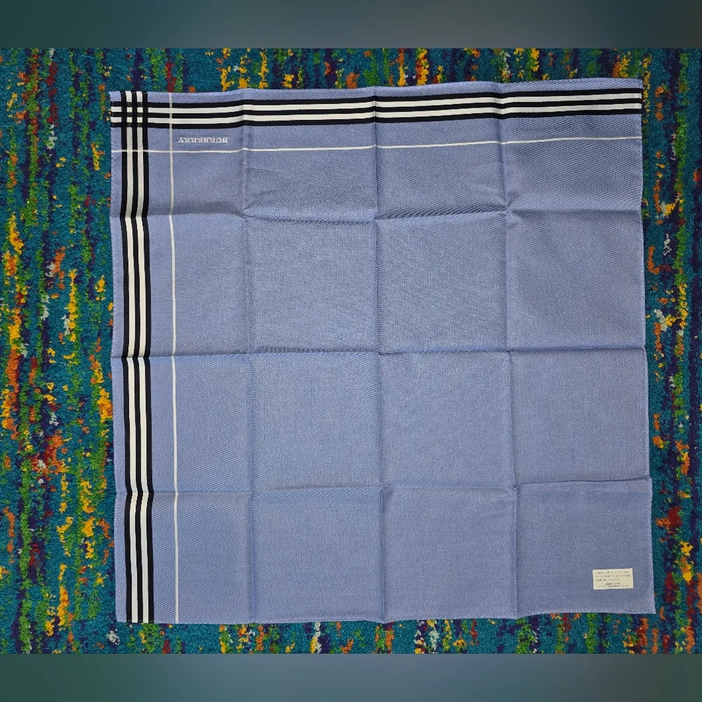 New Burberry Vintage Neckerchief Handkerchief Pocket Square Blue‎ White
